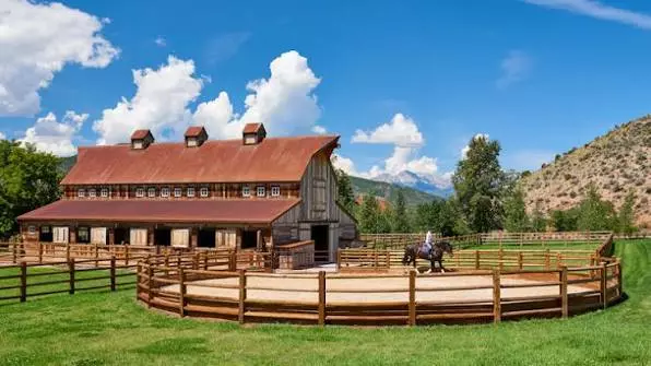 Red Crest Guest Ranch LLC